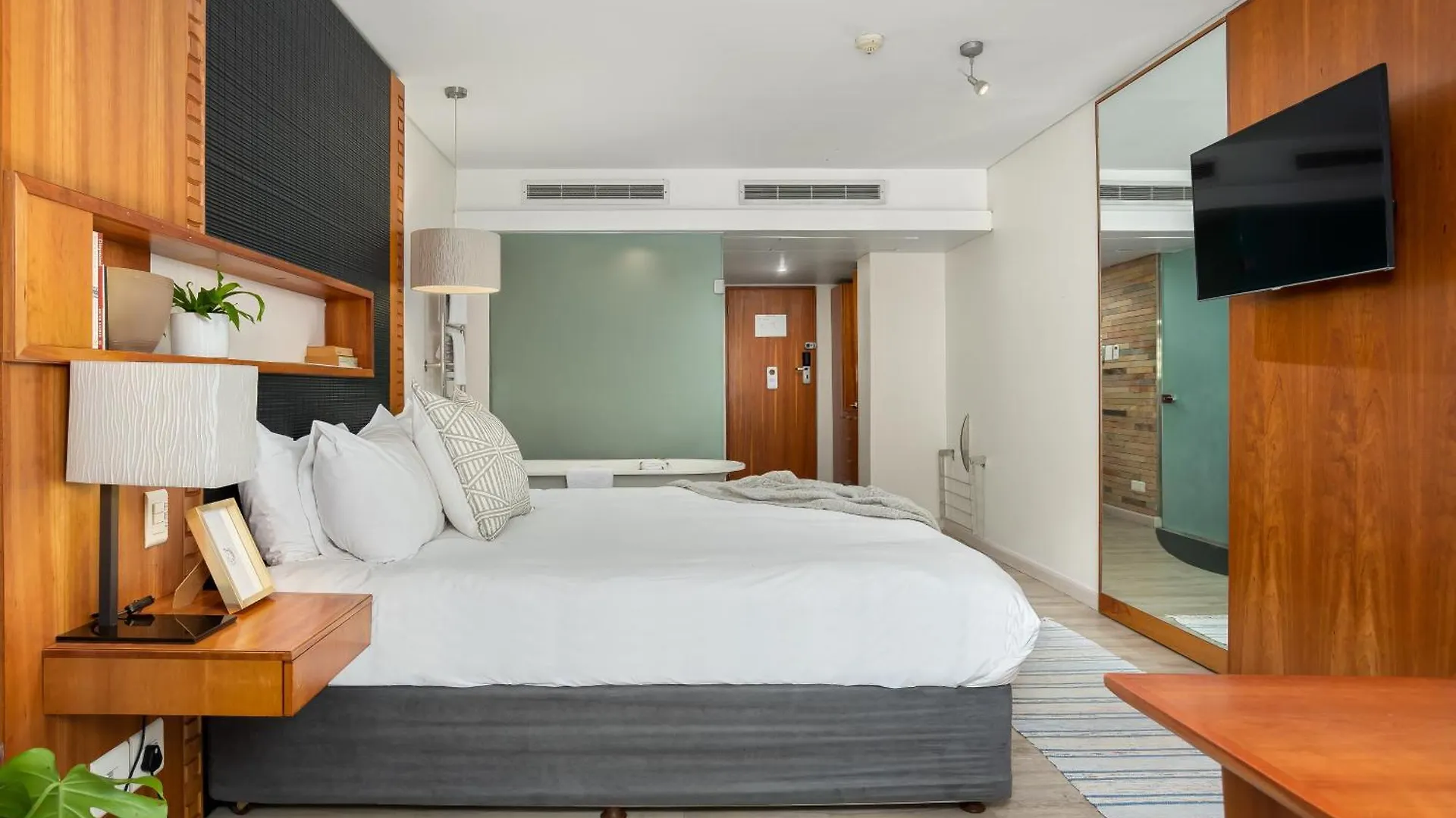 Neighbourgood East City Cape Town Hotel