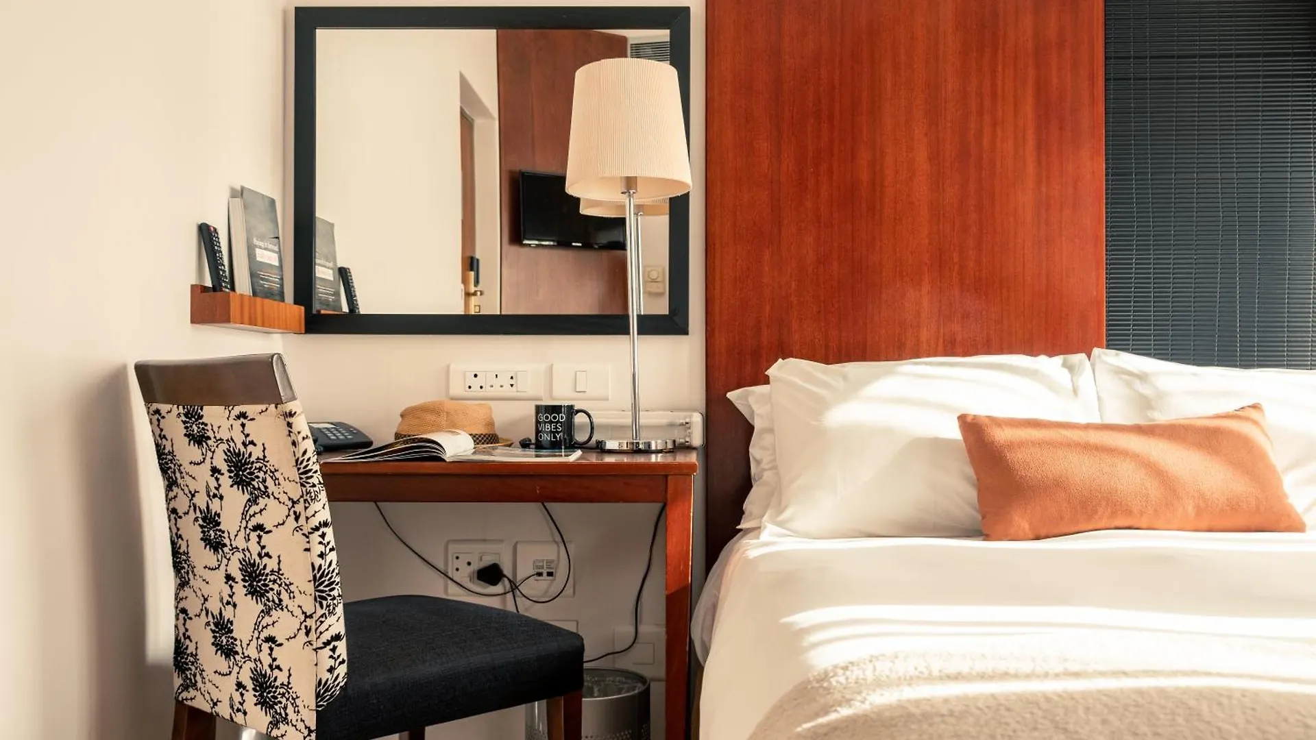 Hotel Neighbourgood East City Cape Town