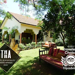 Bluemonkey Bed and breakfast Entebbe