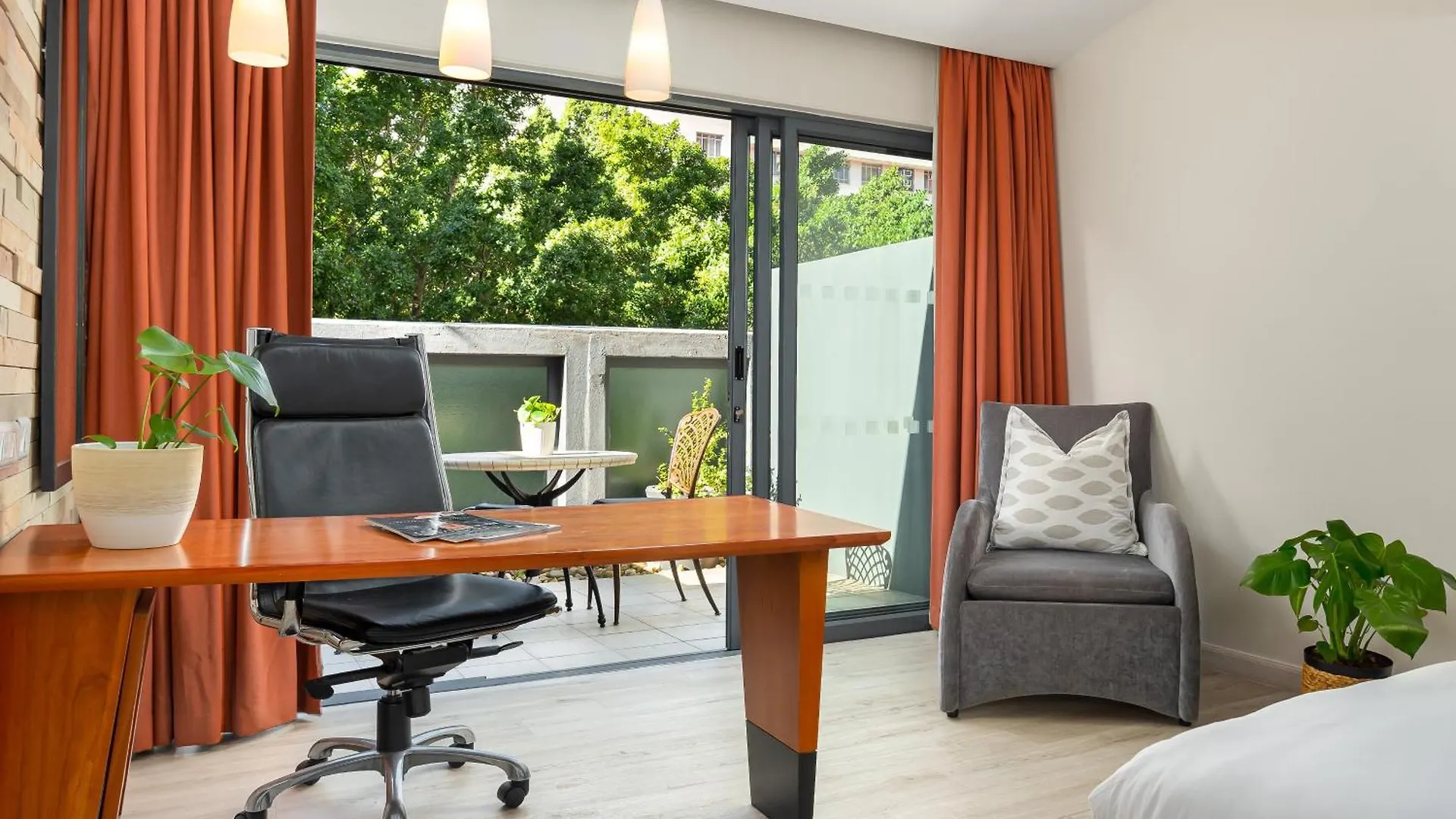 Neighbourgood East City Cape Town Hotel